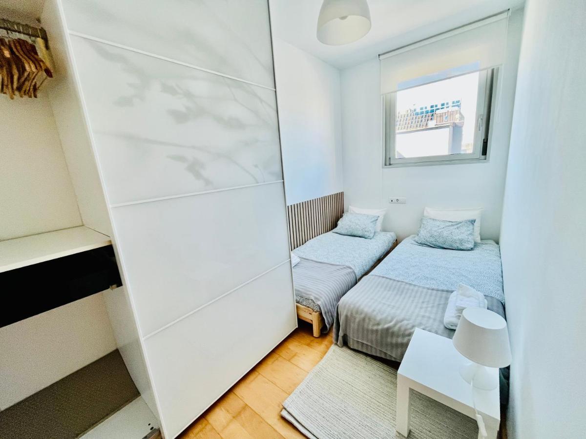 Beach & Culture Barcelona Port Forum Penthouse Apartment Sant Adria de Besos Exterior foto